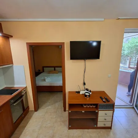 Ravda-nesebar Apartment *